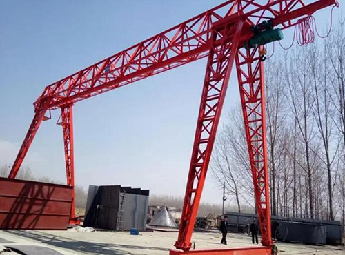 持有龍門(mén)吊司機(jī)操作證的司機(jī)需要遵守哪些規(guī)定和職業(yè)道德？