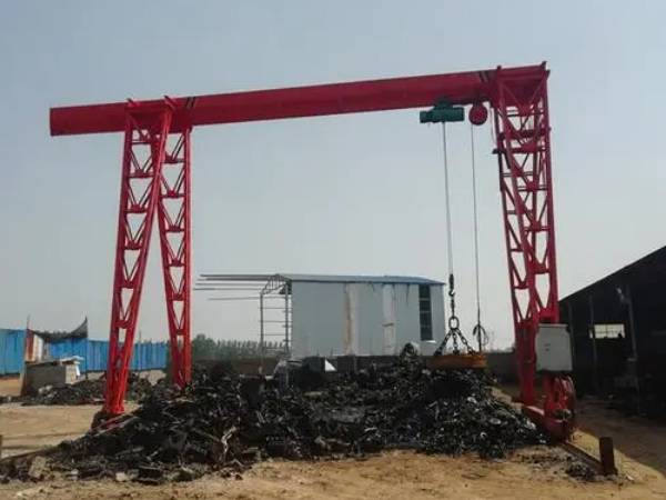 龍門吊作業(yè)中如何防止高處墜落事故？